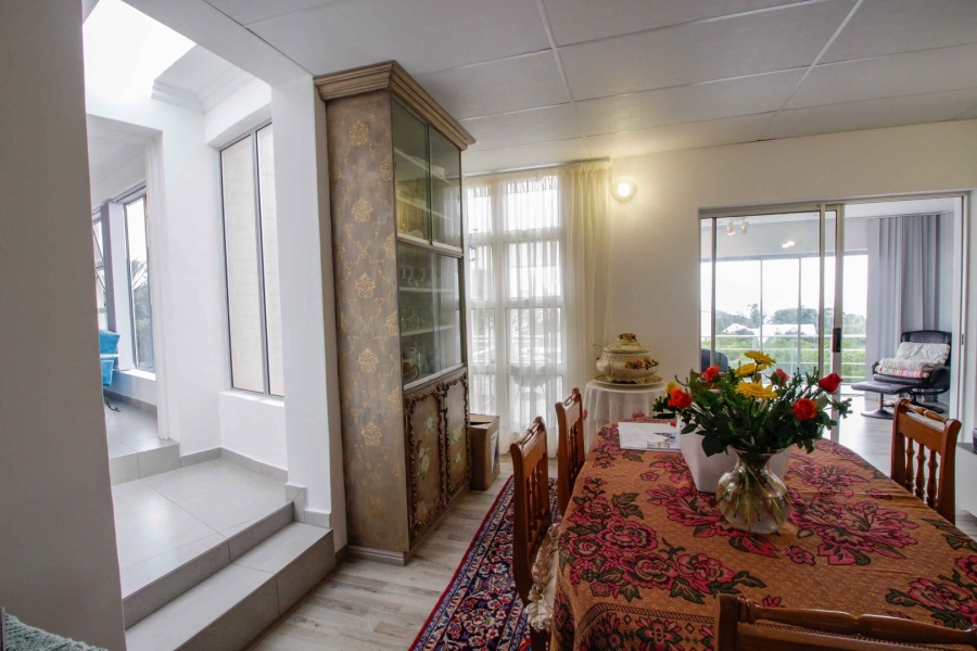 3 Bedroom Property for Sale in Wavecrest Eastern Cape